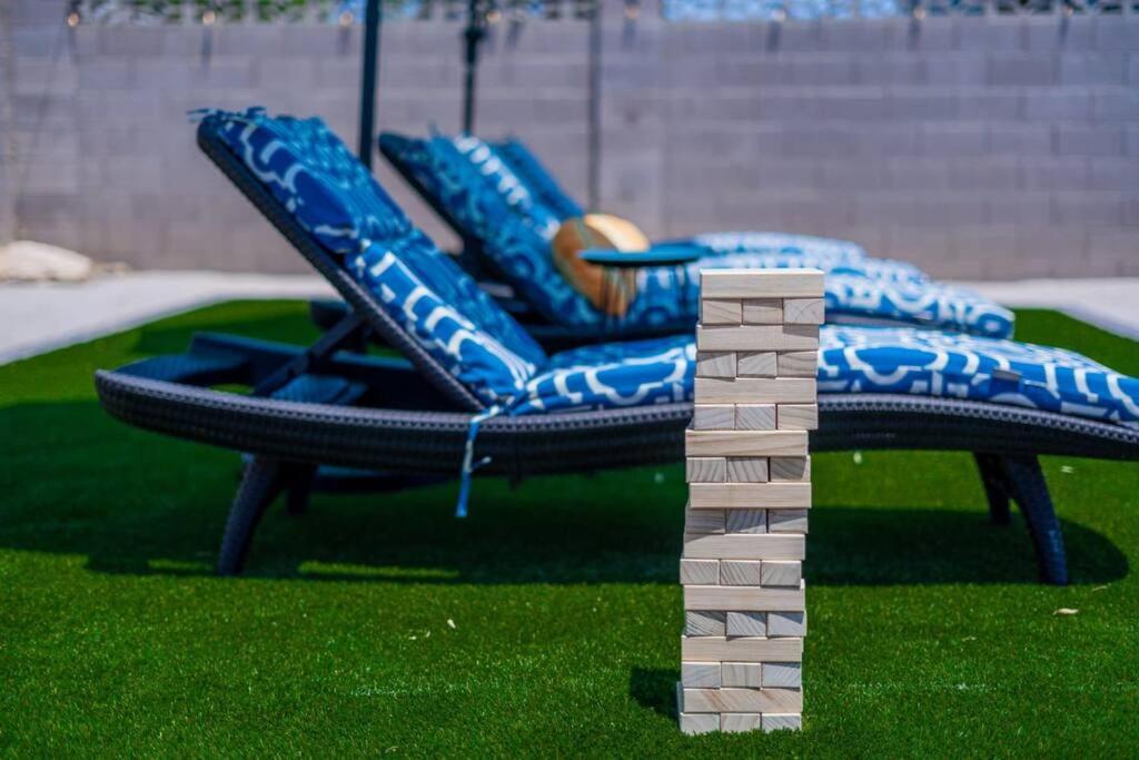 Fab Phx Getaway W/ Pool & Fire Pit Villa Phoenix Exteriör bild
