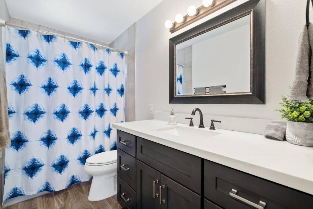 Fab Phx Getaway W/ Pool & Fire Pit Villa Phoenix Exteriör bild