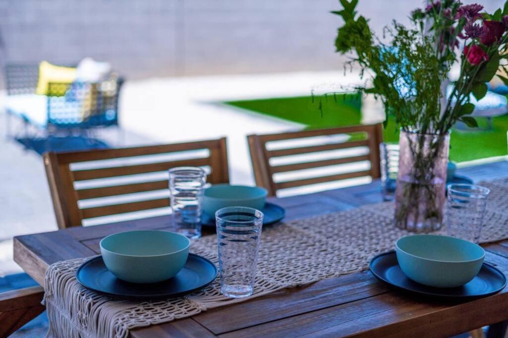 Fab Phx Getaway W/ Pool & Fire Pit Villa Phoenix Exteriör bild